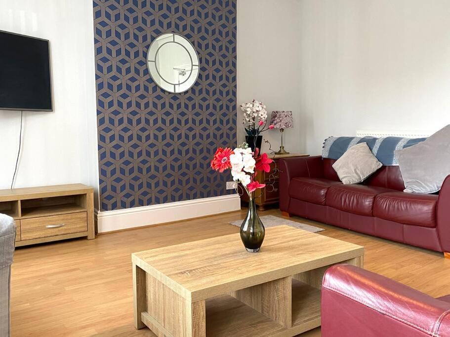 מורקמבי Eden Stay 5 Bedroom House מראה חיצוני תמונה